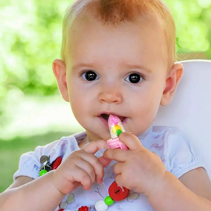 ¿Qué puede comer un bebé de 8 meses sin dientes?