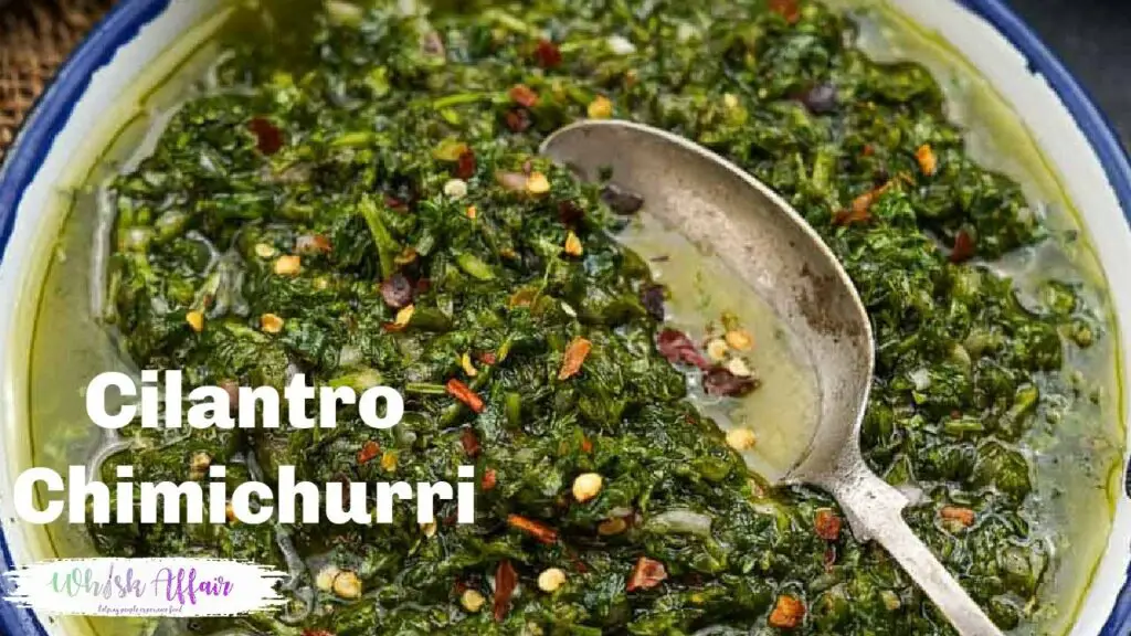 Descubre la receta del auténtico Chimichurri con cilantro y perejil en solo 3 pasos