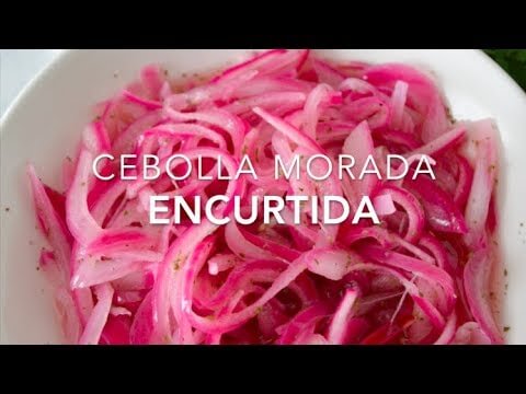 Cebolla morada curada: el ingrediente secreto para dar sabor y color a tus platos
