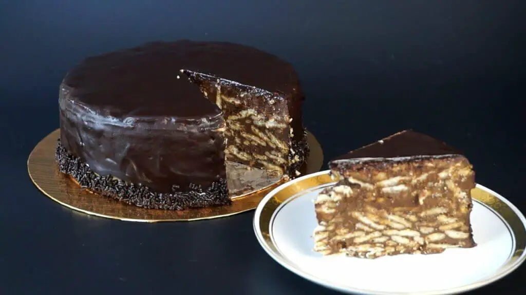 Prueba la dulce tentación de la tarta fría de galletas María y chocolate