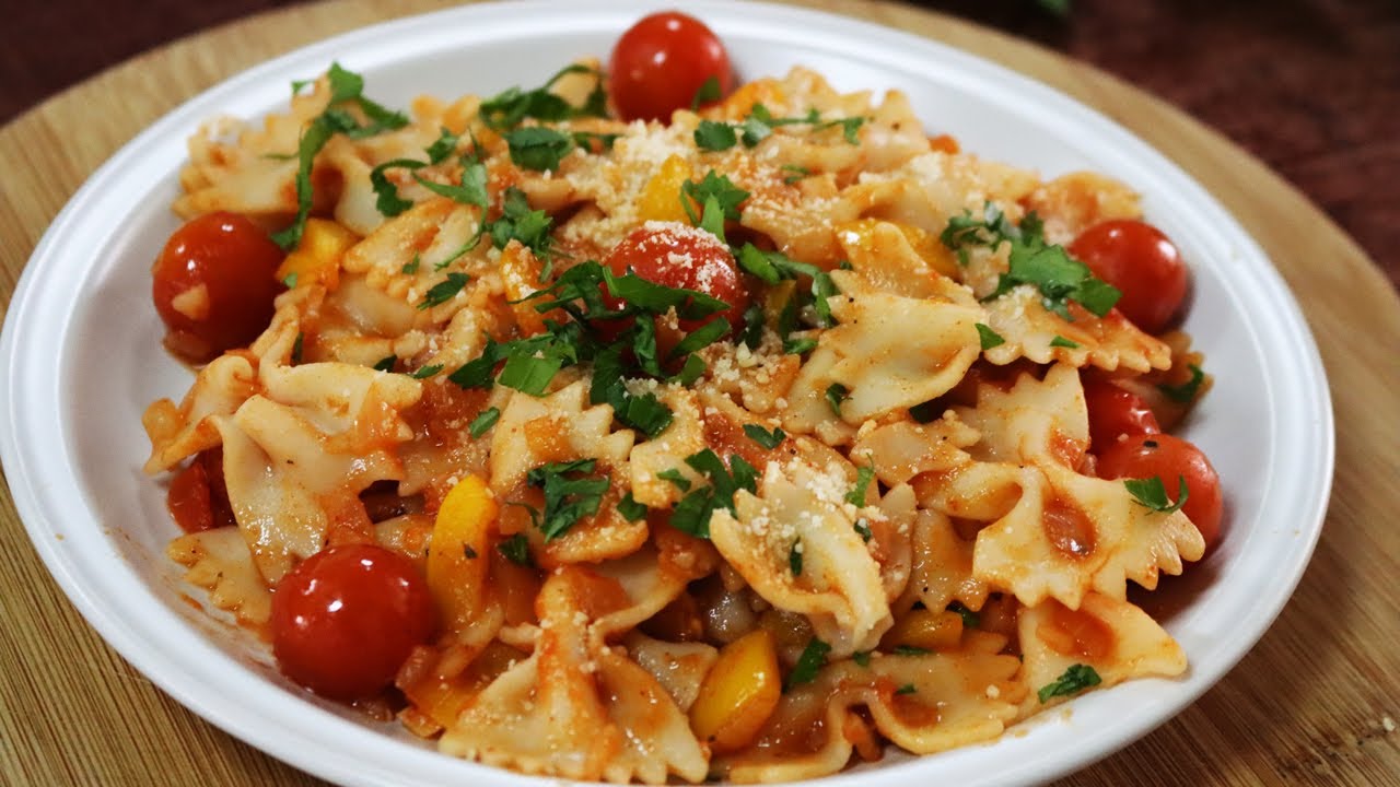 ¡Prepara una deliciosa pasta con jitomate en menos de 30 minutos