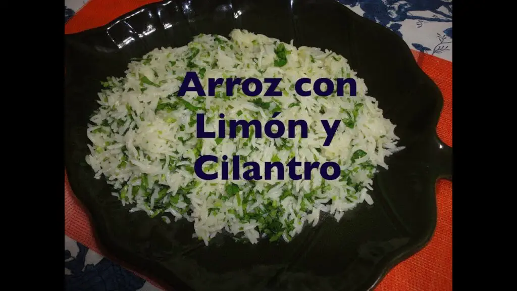 Descubre la irresistible combinación de arroz con cilantro y limón en un solo plato