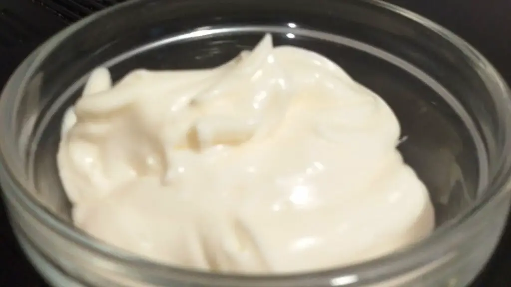 Logra la textura perfecta en tus platos con la mayonesa que te ayuda a espesar